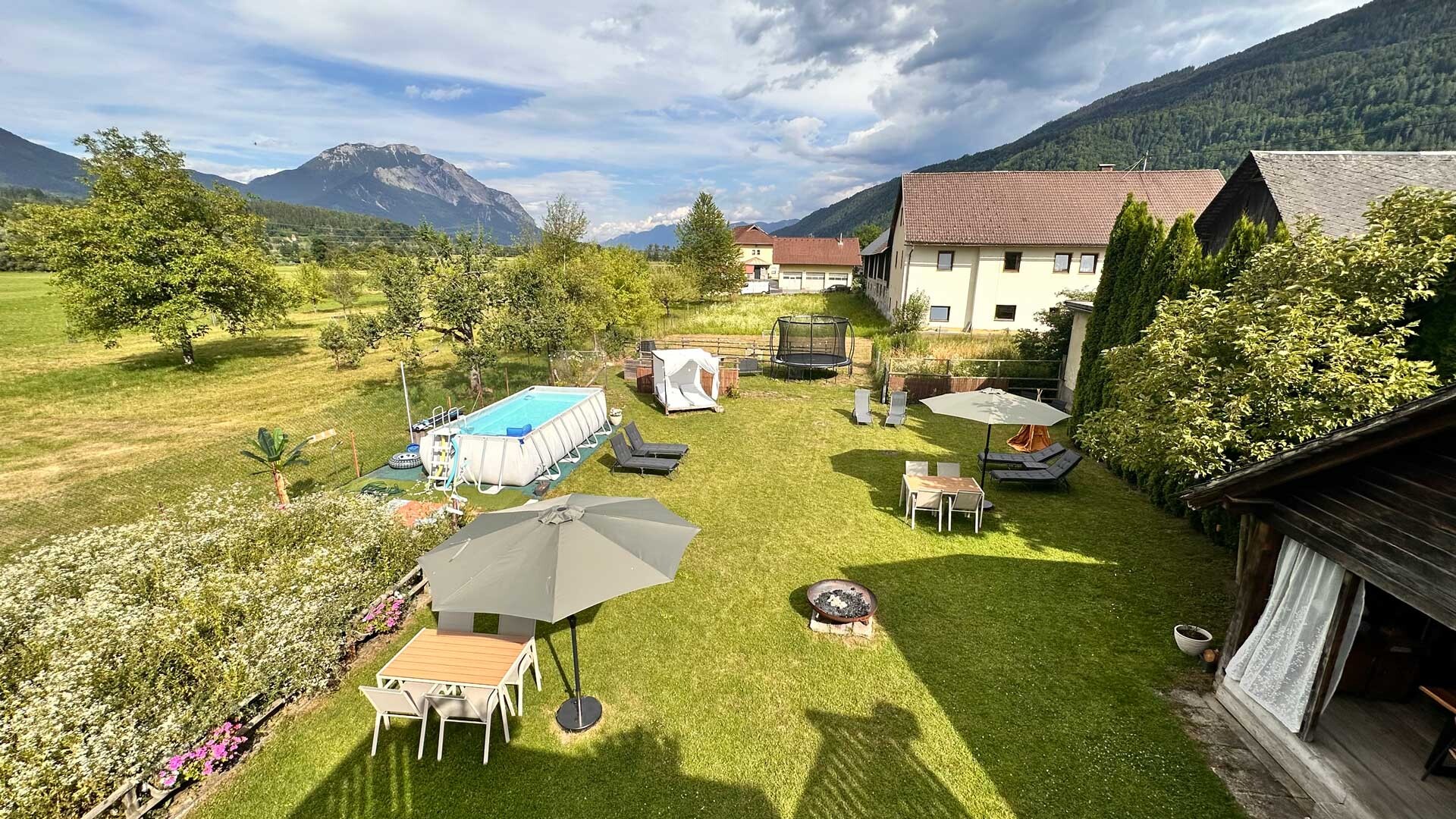 Tuin2 Landhaus Vorderberg Gaital Oostenrijk